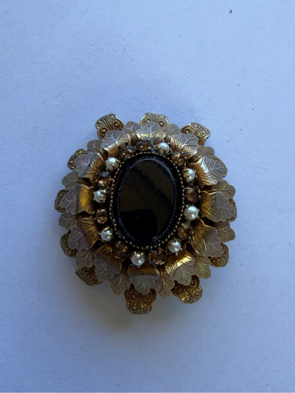 Women’s vintage Victorian flower Brooch pendant